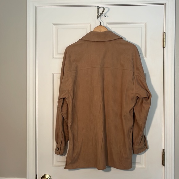 Rewind Light Brown Corduroy jacket. Womens L chore coat with cargo pocket. - Picture 3 of 4